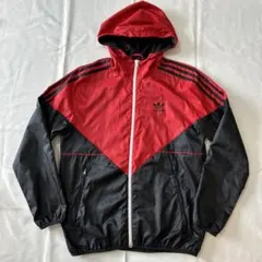 adidas ウィンドブレーカー