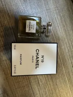 CHANEL N°19 パルファム 14ml