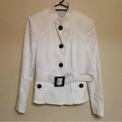 ザラ 白ジャケット