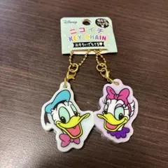 ディズニー ニコイチ キーチェーン ドナルド デイジーのサムネイル