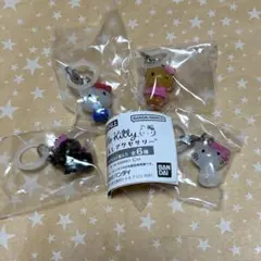 ハローキティ　めじるしアクセサリー　日焼け　小悪魔　チャーミーキティ　ガチャ