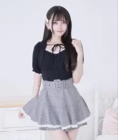 pium トップス サテンフリルワッフルカットソー ブラック - メルカリ