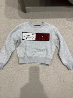 Tommy Hilfiger グレー トレーナー 152