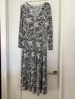 stradivarius◆ゼブラ柄ワンピース