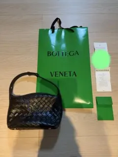 BOTTEGA VENETA ミニウォレス 正規品 美品のサムネイル