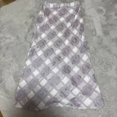 ラベンダーとホワイトのチェック柄ロングスカート