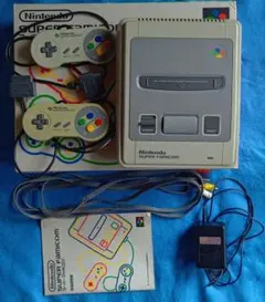 【中古】スーパーファミコン　本体＋付属品セット　箱入　動作確認済　おまけソフト付