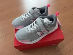 New Balance キッズ スニーカー グレー/ピンク 19cm