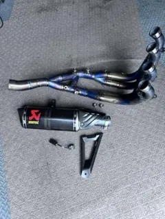 アクラポビッチ チタンヘッダーパイプ カーボンサイレンサーのサムネイル