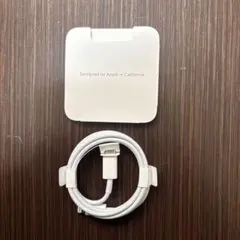 iPhone Lightningケーブル