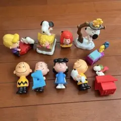 PEANUTS スヌーピー　マクドナルドハッピーセット10個コンプリートセット