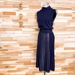 【レディアゼル】プリーツ ドッキング ノースリーブ ロング ニット ワンピース紺