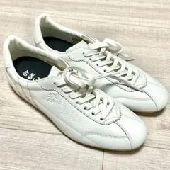【ほぼ新品】【早い者勝ち】パトリック ダチア ホワイト 40（25cm）のサムネイル