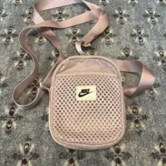 Nike メッシュショルダーバッグ ピンク