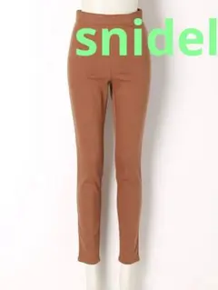 スナイデル　snidel デニムライク　細身パンツ　オレンジ　スキニー　パンツのサムネイル