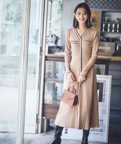 ナチュラルビューティーベーシック　バイカラープリーツニットワンピース　PS