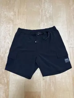 REEF 黒　カーゴ　ショーツ ショートパンツのサムネイル