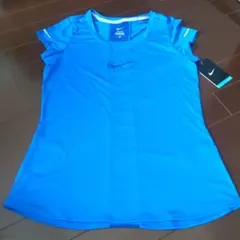 Nike DRI-FIT 青 ショートスリーブ トップス 未使用品