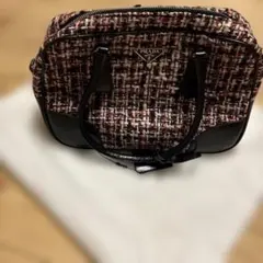 プラダのバッグ
