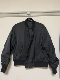 ユニクロ　ボマージャケット