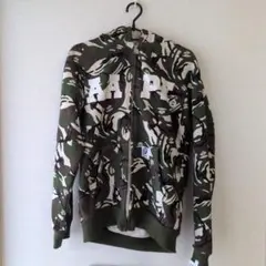 A BATHING APE カモフラ柄 フルジップパーカー - メルカリ