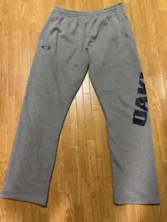 OAKLEY オークリー　グレー スウェットパンツ