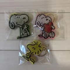 新品⭐︎スヌーピー　キラキラストーンキーホルダー3個