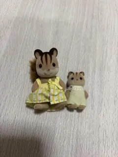 ［値下げ］シルバニアファミリー（リス）人形2体セット