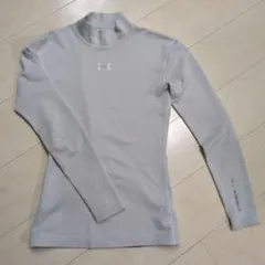 Under Armour メッシュ ハイネック長袖トップス