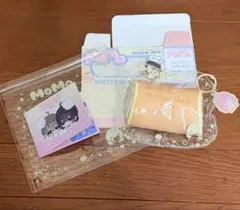 【新品・未使用】MOMO モモ　ロールケーキ　スクイーズ　オル味