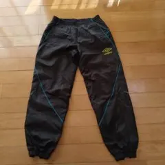 つと様　umbro ピステパンツ 黒 青いライン