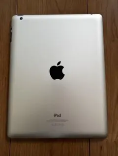 iPad 第3世代 A1416 16GB シルバー 充電ケーブル付き - メルカリ