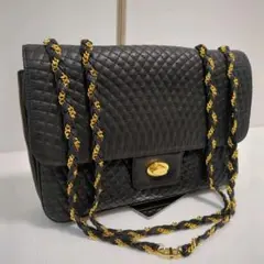 【希少】バリー　ショルダーバッグ　チェーン　ターンロック　キルティング