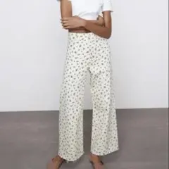 【新品】ZARA ザラ 小花柄マリンストレートジーンズ36サイズ