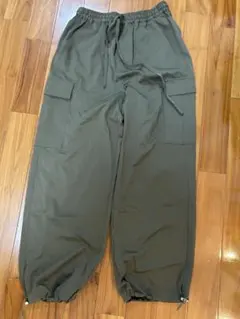 メンズ　カーゴパンツ　Mサイズ　カーキ
