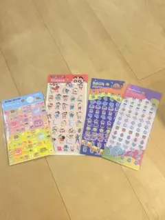 タイルシール　ぷっくりシールなど4枚セット