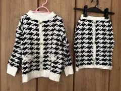 ハウンドトゥース柄 セーターとスカートのセット　140センチ