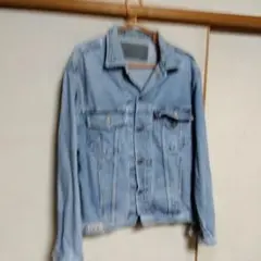 ライトブルーデニムジャケット
