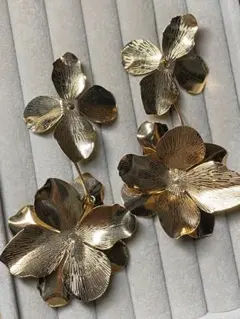 大振り ブライダルピアス ピンクゴールド フラワーモチーフ/ハナミズキ ロング