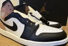 Item thumbnail for item 461a911b-53e7-46a9-8db2-52aa8b393248