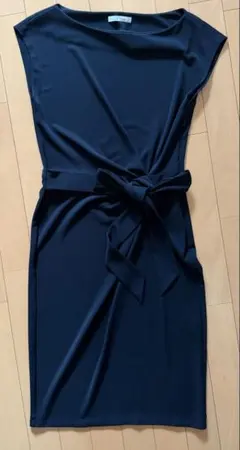 DVF 黒ひざ丈ワンピース サイズ4