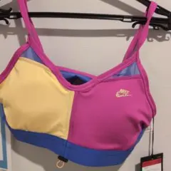ナイキスポーツブラ