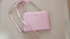 FURLA ストラップ付マルチケース　パスポートケース