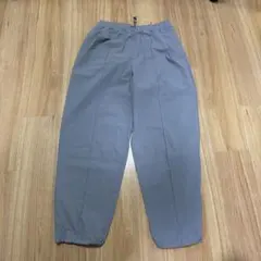 ファミリーマート　ナイロンジョガーパンツ　グレー