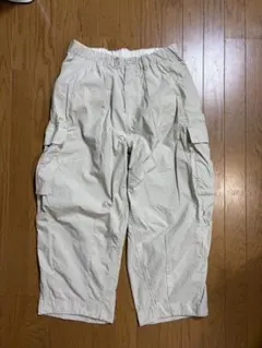 inherit カーゴパンツ　ワイドパンツ　ベージュ　ホワイト　Lサイズのサムネイル