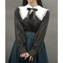 axes femme POETIQUE クロス刺繍シスターブラウスのサムネイル