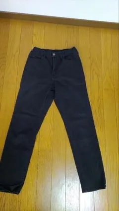 UNIQLO 黒色 パンツ 140サイズ