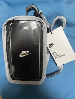 ナイキスマホショルダーNikePhone Crossbody ブラック新品未使用