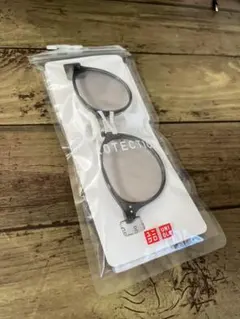 UNIQLO UVカットサングラス ウェリントンのサムネイル