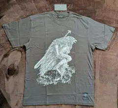 ELDEN RING × TORCH TORCH/ 半狼のブライヴのTシャツ